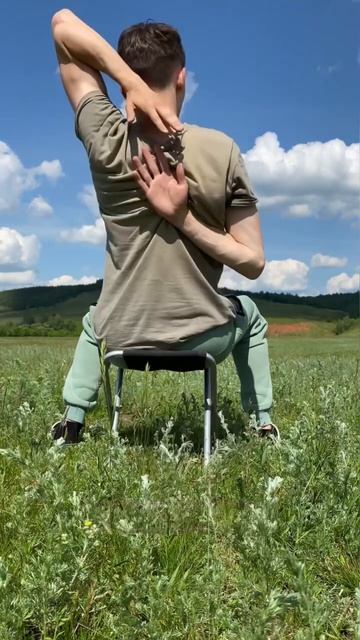 Упражнение замок за спиной - многофункциональное и полезное упражнение для вашей спины и суставов смотреть онлайн