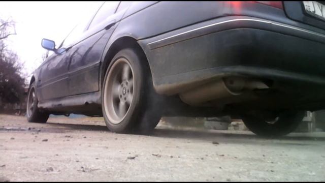 BMW E39 535 Burnout смотреть онлайн