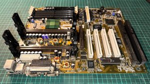 Ретро материнская плата ASUS P2B-DS