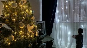 Влог, украшаю квартиру к Новому году 🎄 Покупки для праздника и распаковка ёлки