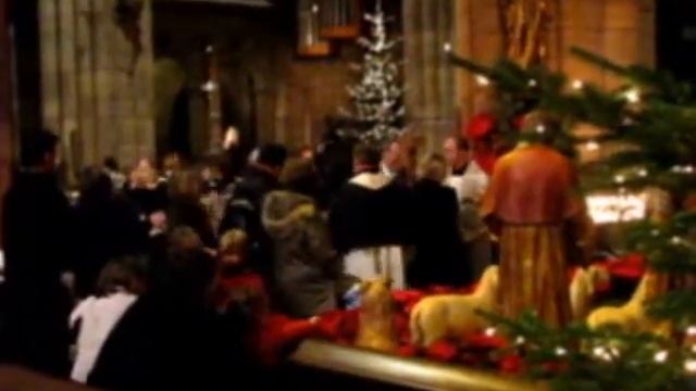Kindersegnung im Münster Freiburg 26-12-09 II/III.wmv смотреть онлайн