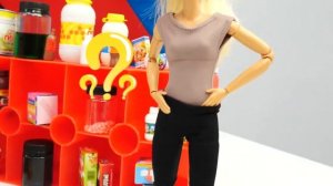 Йога с БАРБИ и КЕНОМ в салоне красоты || Игры одевалки. Видео для девочек