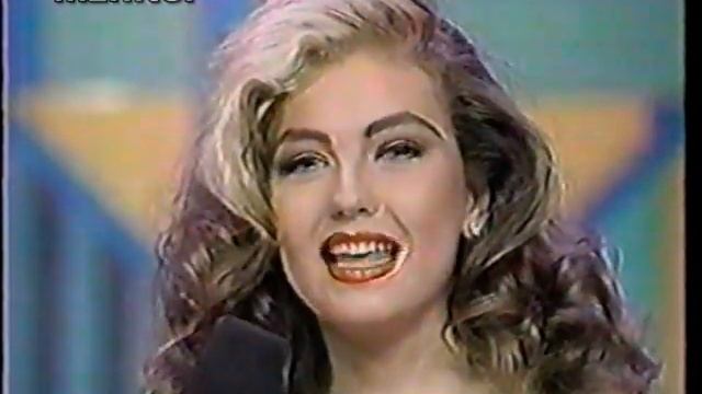 Thalia - Sabado Gigante 1993 - Maria Mercedes - La Vie En Rose смотреть онлайн