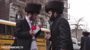 Празднование Пурима на улицах Уильямсбурга, Бруклин | Purim Celebrations in Williamsburg Brooklyn
