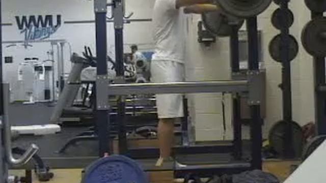 405 squat смотреть онлайн