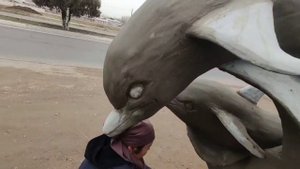 Скульптура дельфины для зона отдыха сваими руками из арт бетона