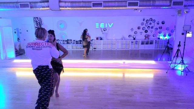 Private Dance lesson with Oleg Astakhov at Beverly Hills Dance Studio | Ballroom Dance Tutorial