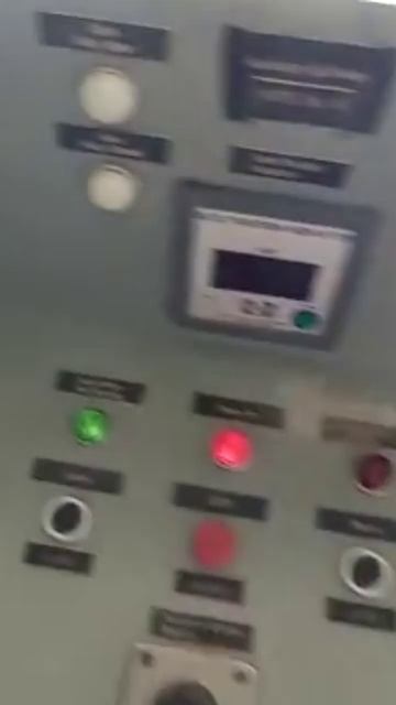 Dam flood gate operating machineflood gate openingshorts dam flood