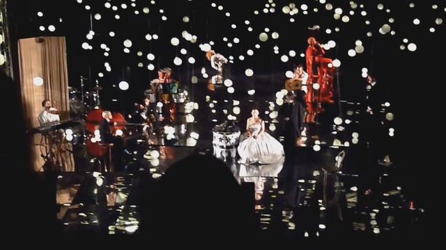 Барабаны в ночи (волшебные шары) смотреть онлайн