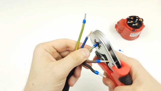 Jak zamontować gniazdo siłowe przedłużaczowe 400V - podłączenie, montaż - zasilanie trójfazowe, prą смотреть онлайн