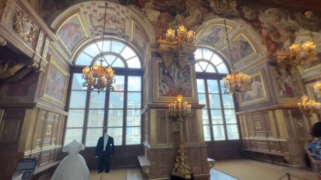 Fontainebleau castle. Фонтенбло.Замки долини Луари. Замки Франции смотреть онлайн