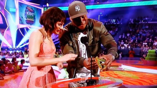 LL Cool J on the kids choice awards смотреть онлайн