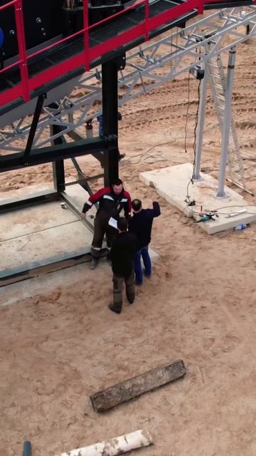 ДРОБИЛЬНО-СОРТИРОВОЧНЫЙ КОМПЛЕКС. СТРОИТЕЛЬСТВО И МОНТАЖ КОНВЕЙЕРОВ. KOMTEX GROUP #shorts