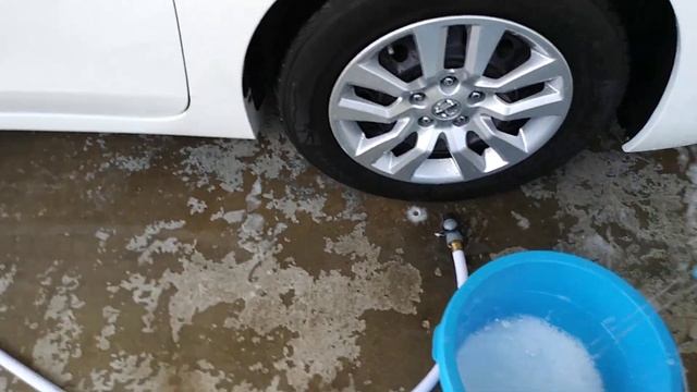 Turtle wax zip wash n wax bucket test review wow more wax смотреть онлайн