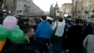 Павел Дуров кидает деньги