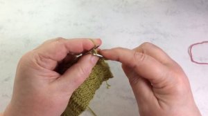 Платочная вязка с эффектом "плиссе". Вязание спицами. Pleated effect knitting.