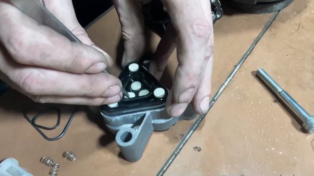 Течёт мойка высокого давления Керхер | Ремонт Кёрхер К5 | Замена патрубка смотреть онлайн