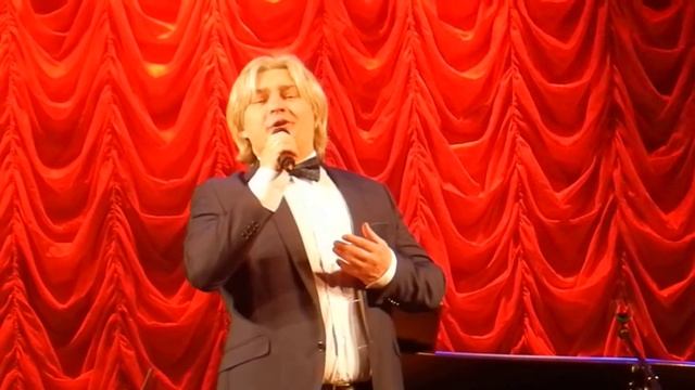 ."За заставами ленинградскими".Поет Сергей Зыков. смотреть онлайн