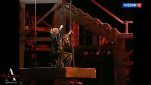 О СПЕКТАКЛЕ "СИРАНО ДЕ БЕРЖЕРАК"