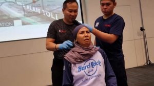 Master Chris Leong  Frozen Shoulder - Chris Leong Method Tit Tar - Bone Setting Centre