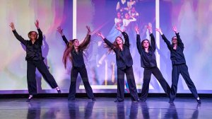 09. Танцевальный МИКС - Маленькая Страна 15 - Юбилейный Концерт (КДЦ Октябрь, Голицыно) 2025-02-15