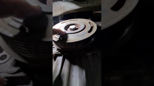 Poulie dampere PEUGEOT 406 Coupé - diagnostic  explications