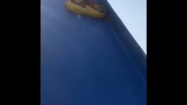 Летим в Турцию!!! УРА 😁!!!! Заселяемся в отель с огромным бассейном. смотреть онлайн