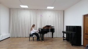 Холкина Надежда, 4 класс хоровое отделение - М.Жербин "Танец"