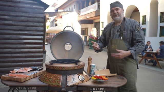Форель на кедровом шпоне в ЭкоТандыре. (Рецепт для полностью прогретого тандыра) смотреть онлайн