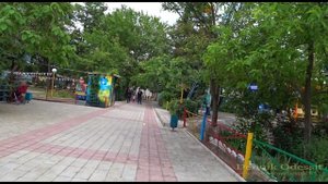 Новая Каховка парк пешая прогулка весна май 2020 Nova Kahova Spring