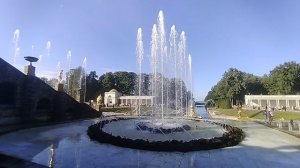 Санкт-Петербург Петергоф  фонтан
