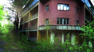 Заброшенный дом и турбаза времен СССР (2021 год)