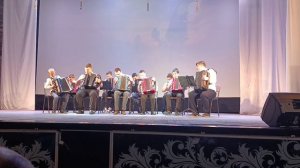 "Ах вы сени" Русская народная песня, исполняет Ансамбль баянистов