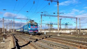 ВЛ40У-1412.2 с пассажирским поездом Одесса - Кишинёв