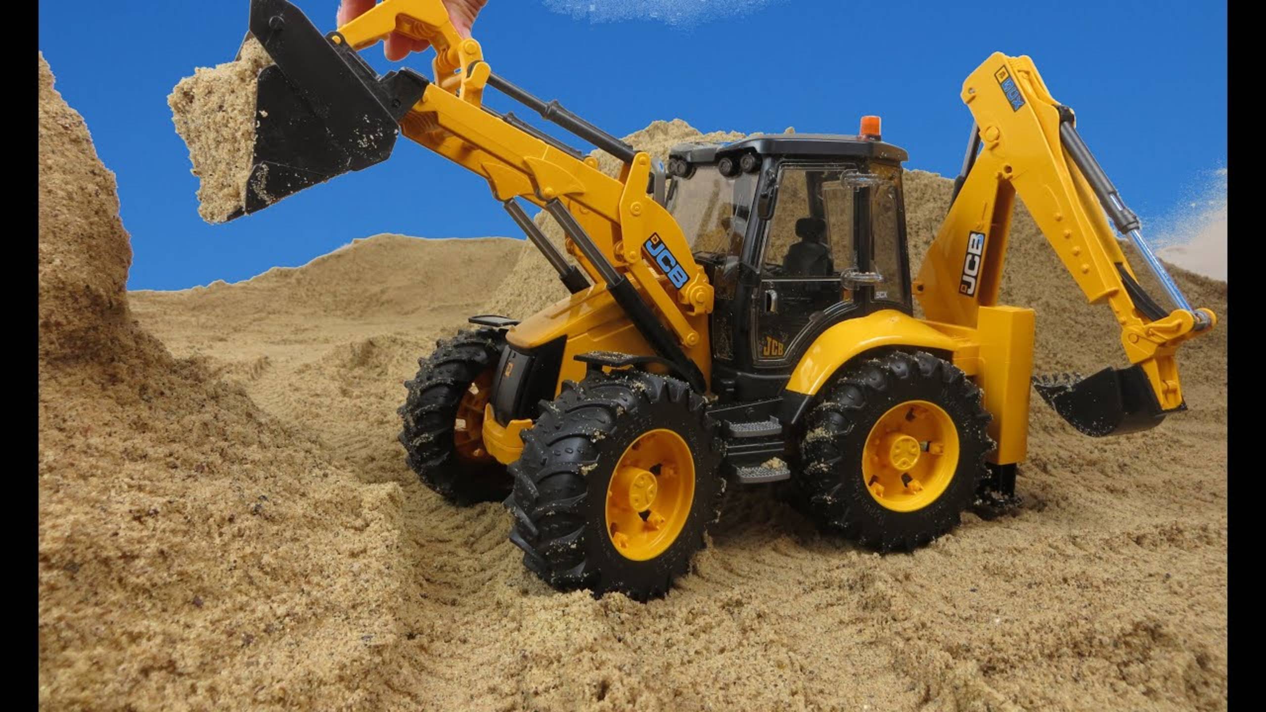 Экскаватор-погрузчик JCB для детей