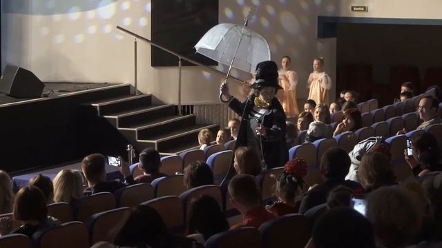 Номер "В домике" начала. Интерактив в зале. Актриса Маргарита Смирнова смотреть онлайн