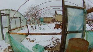 Установка дверей в теплицы.