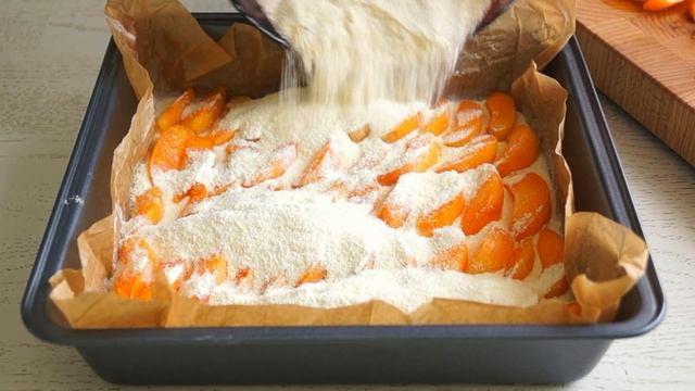 ПИРОГ С АБРИКОСАМИ Без возни с тестом. Готовится моментально, вкус потрясающий! Очень Вкусно! смотреть онлайн