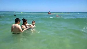 Купаемся на море
