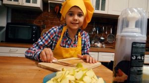 Видео для девочек с куклами. Десерт в шоу "Я готовлю лучше"