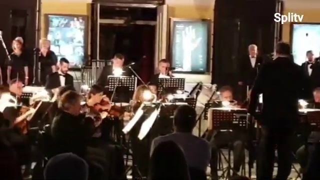 Ero s onog svijeta - Orkestar i zbor HNK na Trgu Gaje Bulata prigodom Dana državnosti