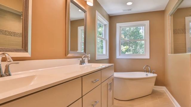 Just Listed | 2135 Copper Creek Dr, Crown Point, IN | Adam & Lisa Harrington смотреть онлайн