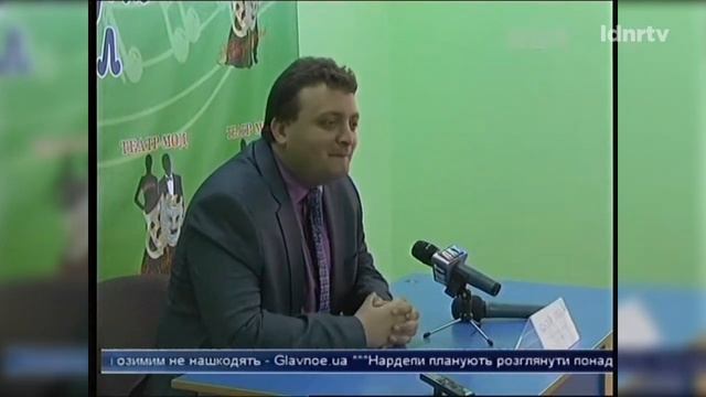 Часы + краткий сюжет об открытии театра мод "MUSIC HALL" [ЛОТ, 18 марта 2013] смотреть онлайн