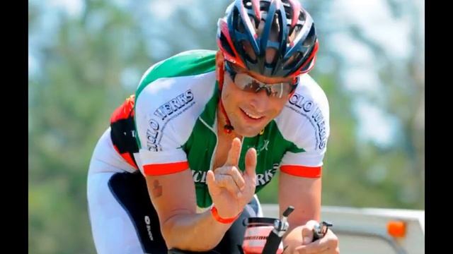 Ultraman Canada 2009 Slideshow смотреть онлайн