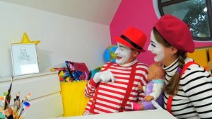 Видео для малышей про игры с Беби Бон. Мим и Мимесса рисуют пупса. Сборник про детские игрушки