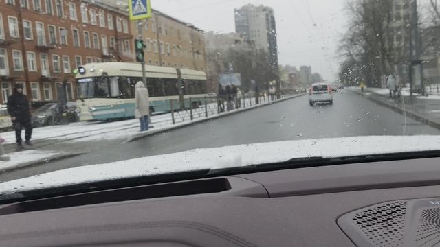 Краткий обзор элитного жилья, у элитной станции метро Лесная