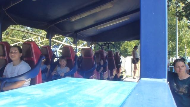 Аттракцион Американские горки Оренбург парк Тополя 3 смотреть онлайн