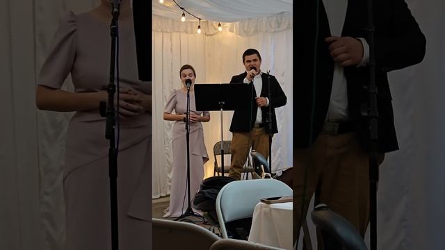 «У птицы - два крыла».  Свадебная песня