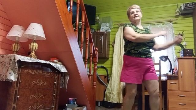 Зарядка без подготовки/Вначале путаюсь,😂 зато весело