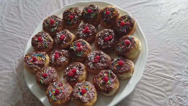 Пончики с Нутеллой из Дрожжевого Теста к Чаю!